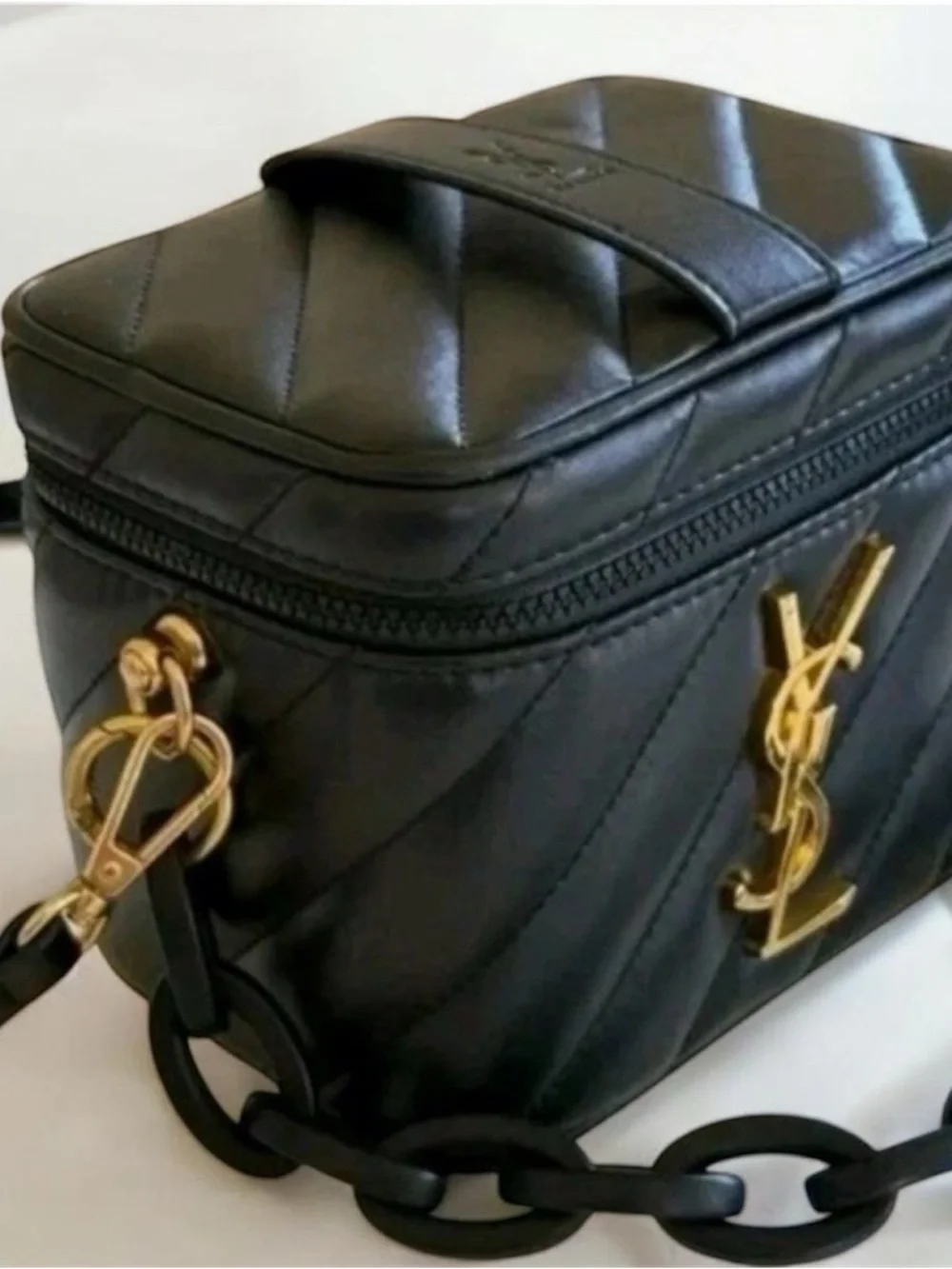 Saint Laurent Black Quilted Leather VANITY GWP (Novelty) - Picture 6 of 13